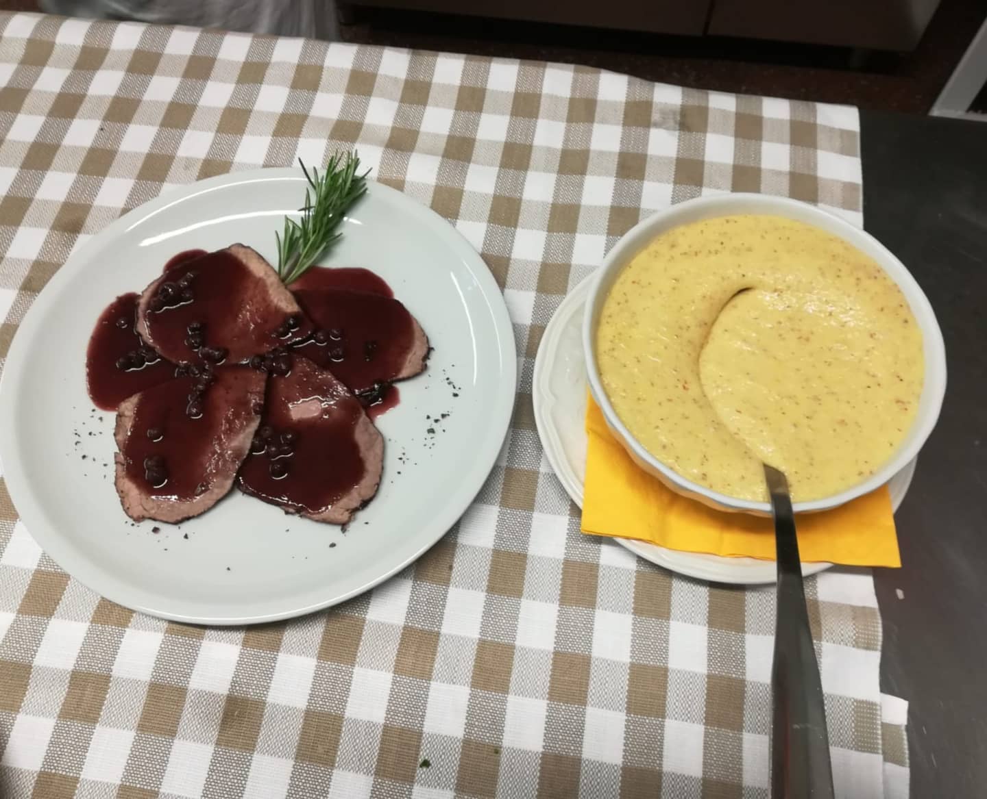 106299237_1457044617801548_6685171721758758581_n