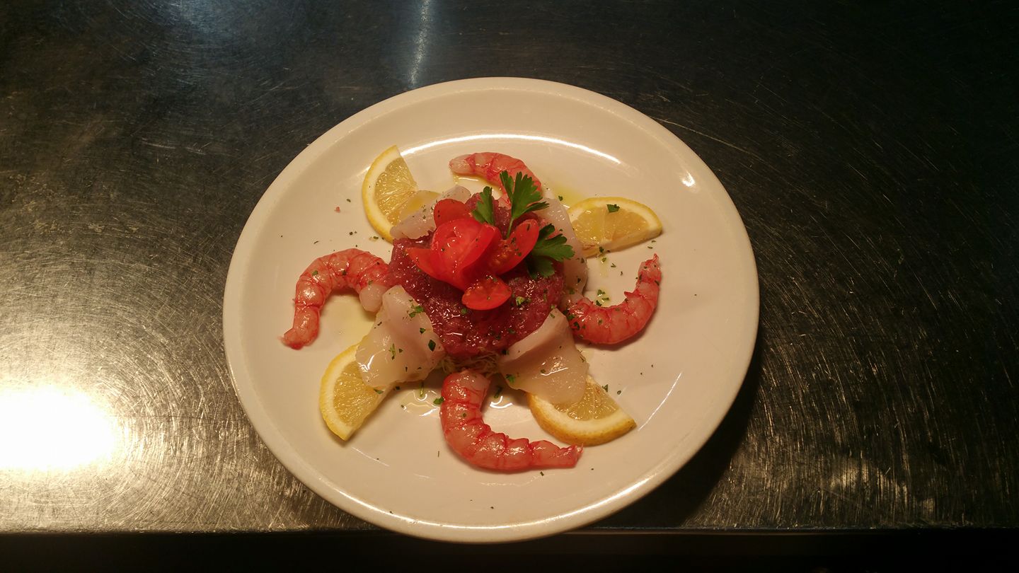 20121249_1403814656354716_1280658776518944912_o