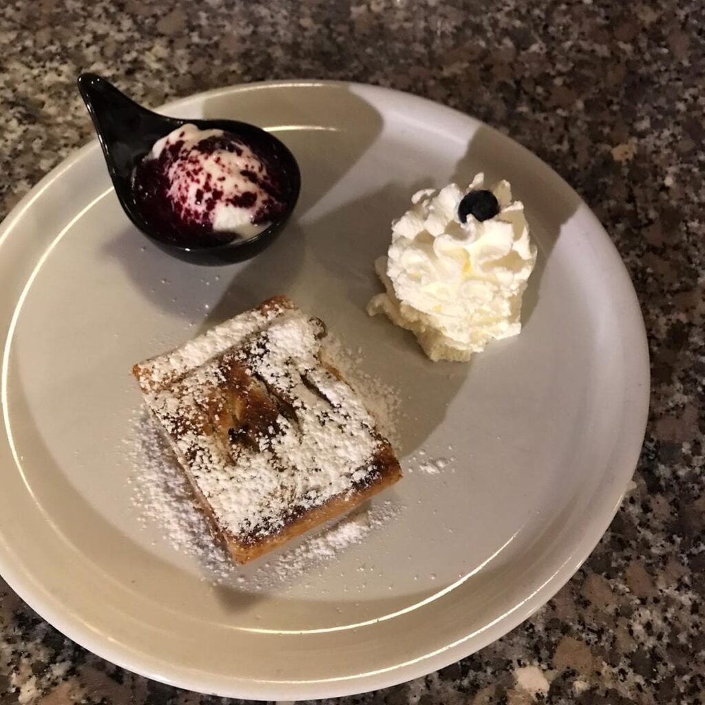 222821185_813034792721572_8202939225261702204_n-1024x1024