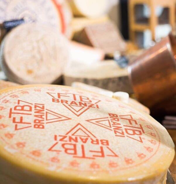 246436197_1473081673076080_2697080401127652825_n