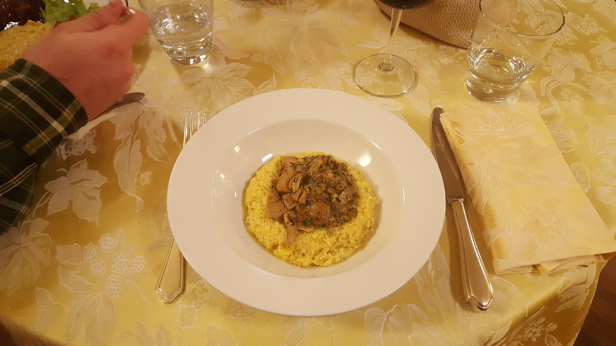 28336442_930921617077728_5626024752658040330_o