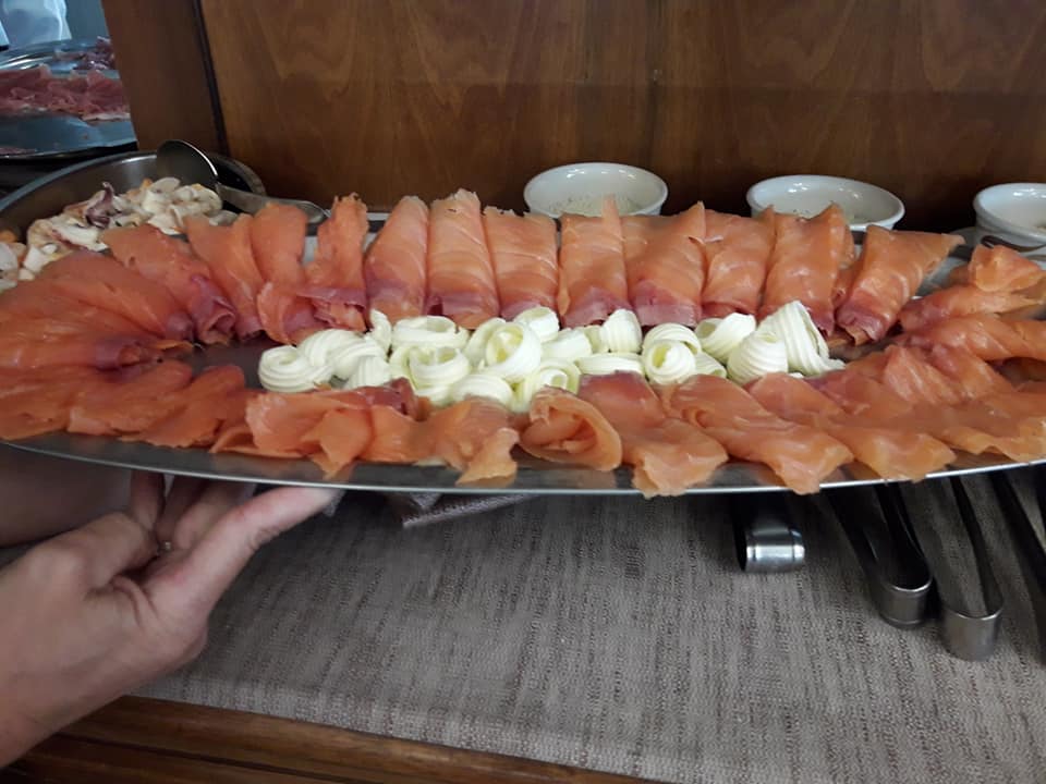 39196398_1822682597810148_5498607674268319744_n