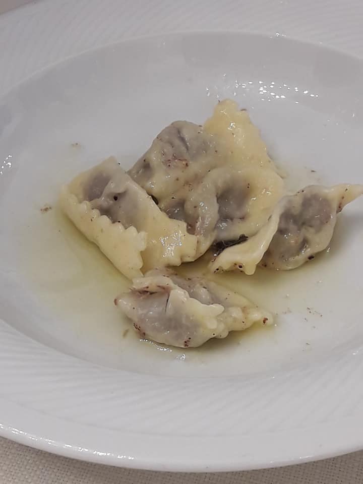 39207105_1822682507810157_4454313726597660672_n